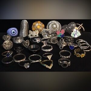 Costume Jewelry Ring LOT